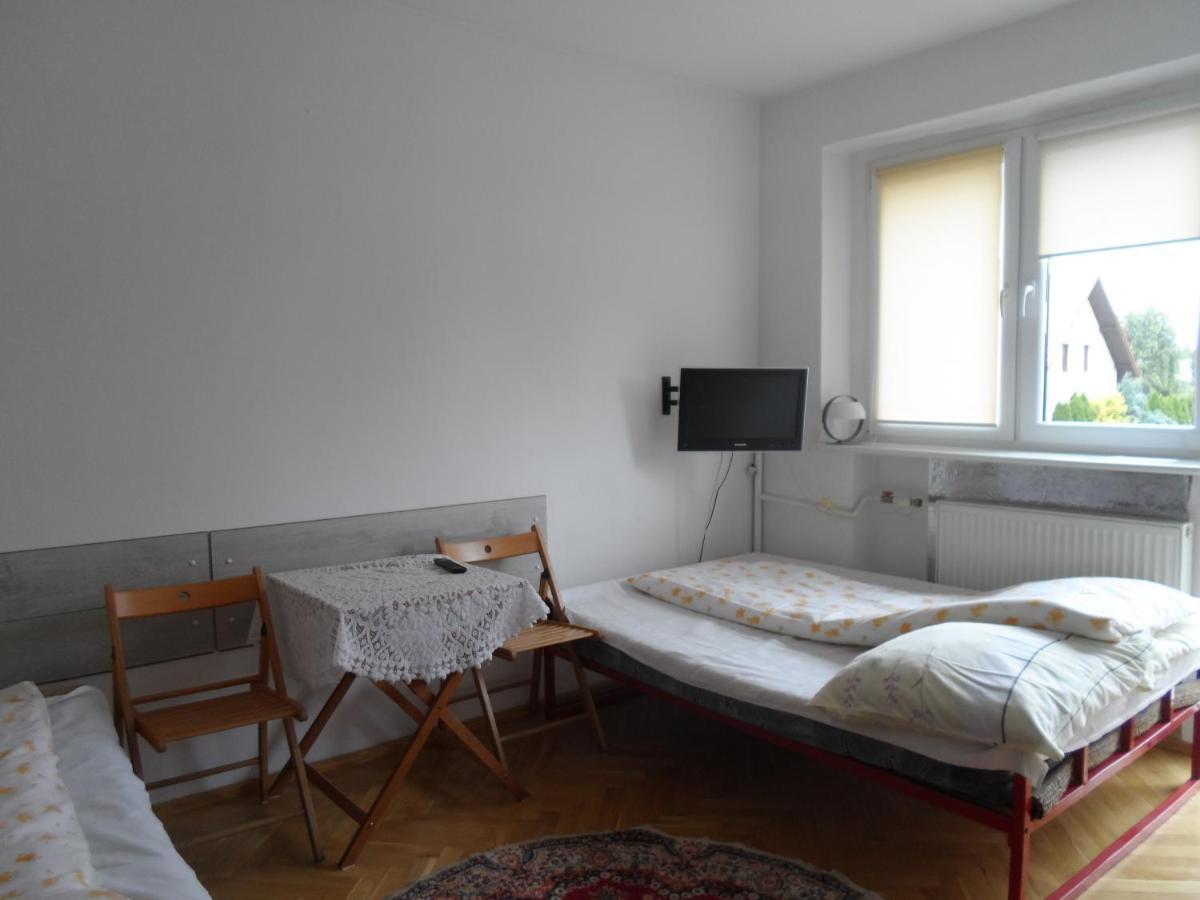 Kwatery Pokoje Mira Poznań Buitenkant foto